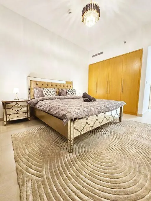 Luxury Downtown Apartment With Burj Khalifa View ドバイ 0*,  アラブ首長国連邦