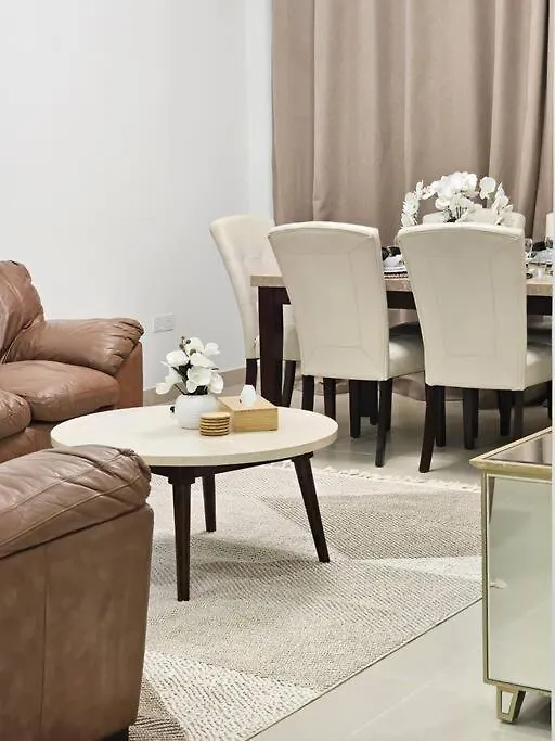 Luxury Downtown Apartment With Burj Khalifa View ドバイ アラブ首長国連邦