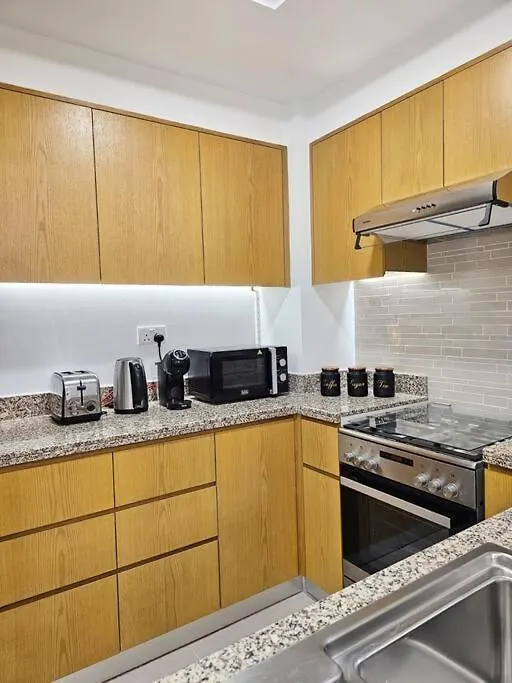 Luxury Downtown Apartment With Burj Khalifa View ドバイ